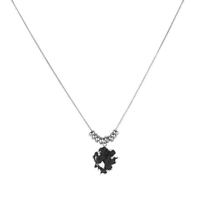 Kalung Bentuk Tulang Ular Hati Gaya Retro