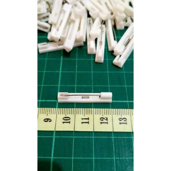 

Peniti Plastik Bros Pin Nama Dada Nametag Name Tag Putih Isi 144Pcs 3Cm