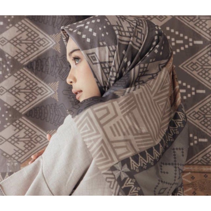 PRELOVED SCARF WEARING KLAMBY X HAMIDAH