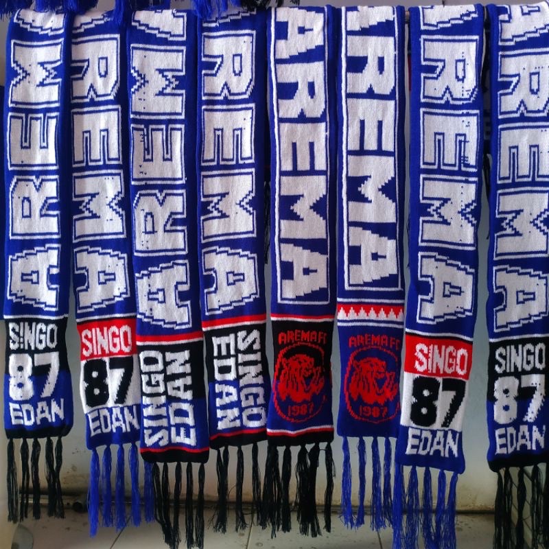 SYAL RAJUT AREMA FC / SCRAFT AREMANIA