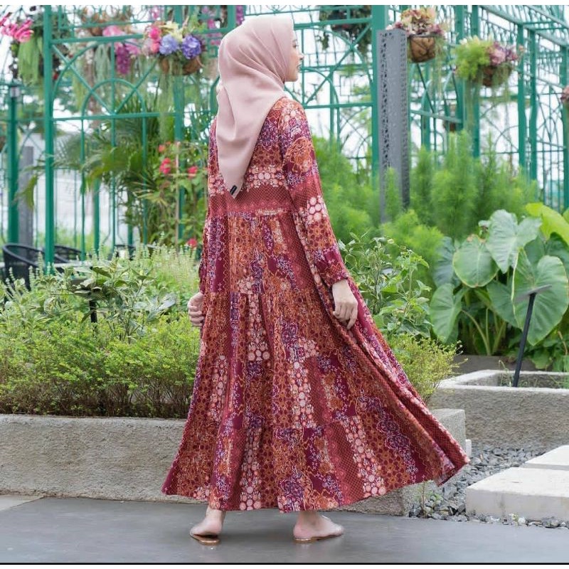 *BOKED* preloved qeena midi dress by heaven lights