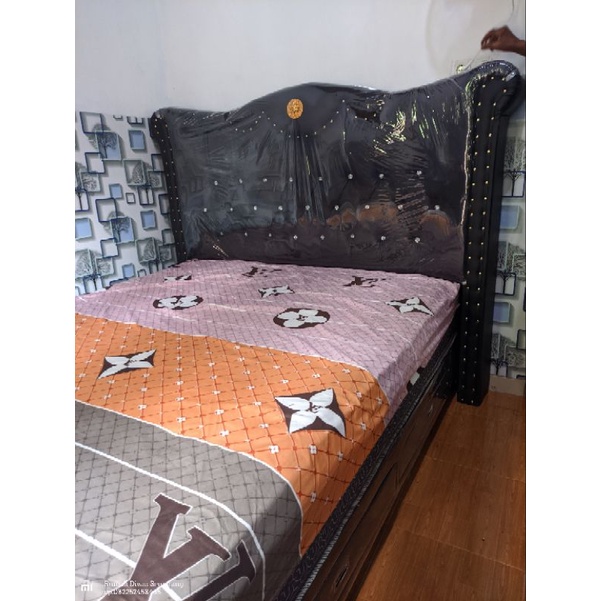 DIVAN DIPAN SANDARAN JAGUAR Raja