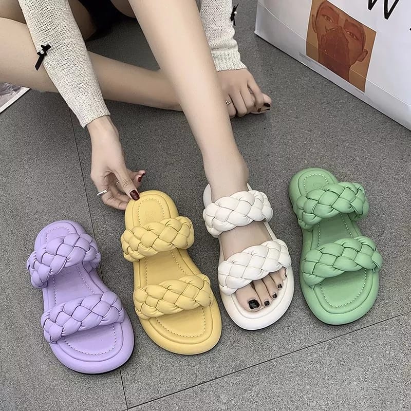 Sandal Slop Wanita Kepang Ban2 AMC 62