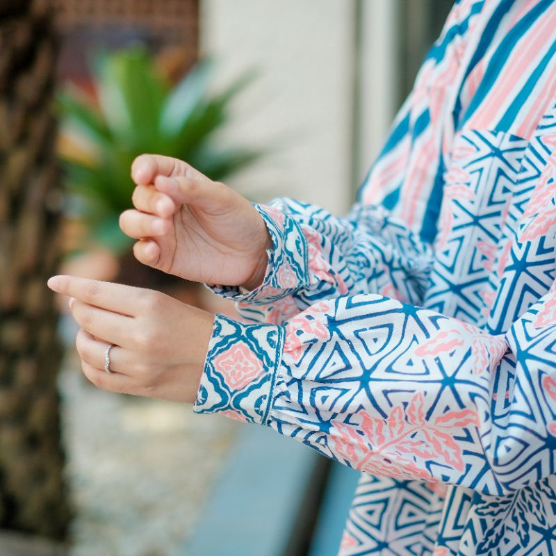 Zara blouse batik motif kekinian batik kantor wanita sogan modern
