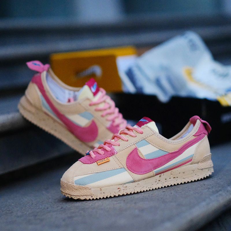 Nike cortez union tan biege pink