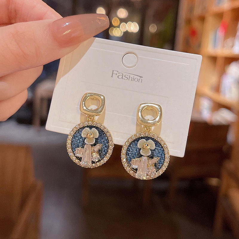 Anting Tusuk Bentuk Lingkaran Desain Bunga Bahan 925 silver Gaya Retro Perancis