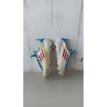 [SECOND] Sepatu sepak bola adidas F50 adizero