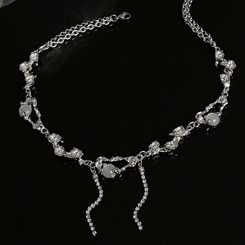 AY(CN) Kalung Choker Rantai Klavikula Desain Bunga Rambat Rumbai Permata Warna Silver Gaya Korea Untuk Wanita