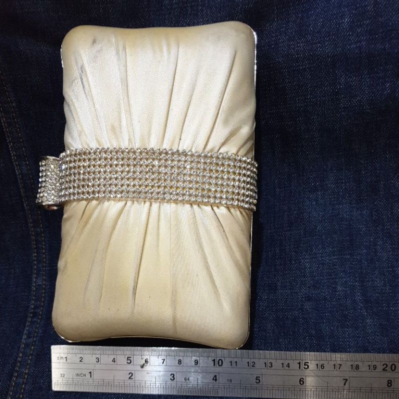 DOMPET DIAMON PRELOVED