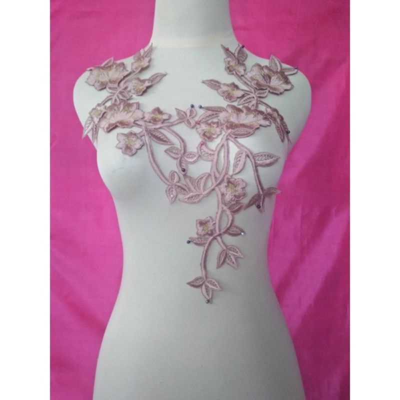 RENDA BORDIR MANUAL TEMPEL MOTIF DADA