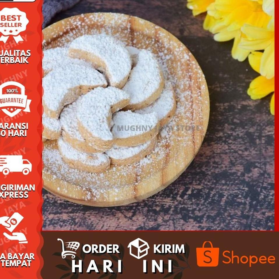 

Masih fresh-- COD !!! kue putri salju 500 gram (1/2kg per toples) kue lebaran cemilan keluarga