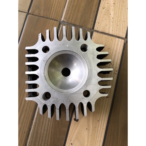 head belimbing modif vespa , lobang busi tengah baut all vespa