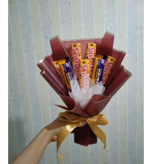 

Id8e8Ds--bucket coklat Silverqueen & Cadbury