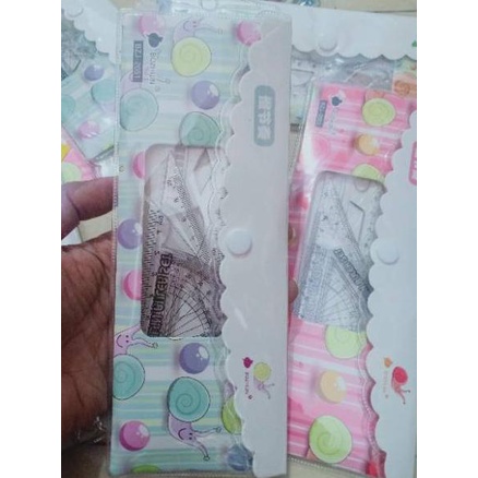 

➦ (70gr) 1set penggaris 4 set kemas mika そ