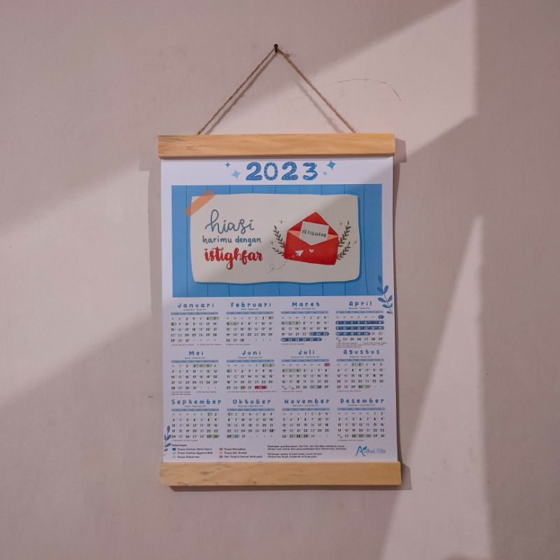 Kalender Dakwah Dinding 2023 "Istighfar" Aesthetic Minimalist Muslimah Islami Hijriyah Islamic Kayu 