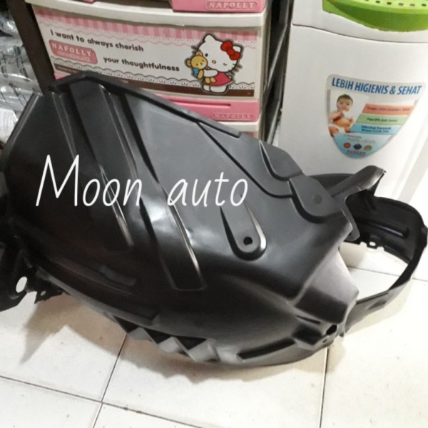 Liner fender depan nissan juke original 1buah #moonauto. Murah