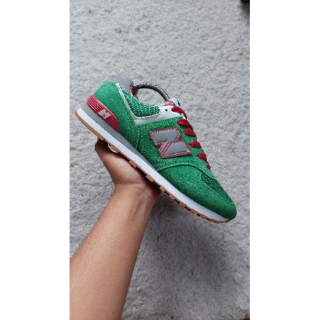 sepatu tiruan NB hijau