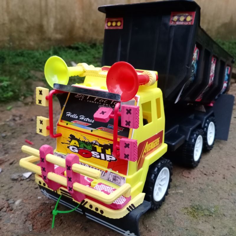 Miniatur Truk oleng plastik Modifikasi super keren variasi