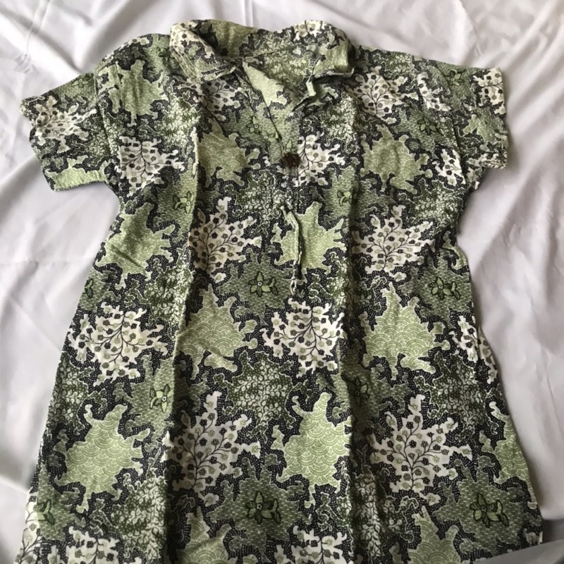 thrift second preloved | top blouse batik