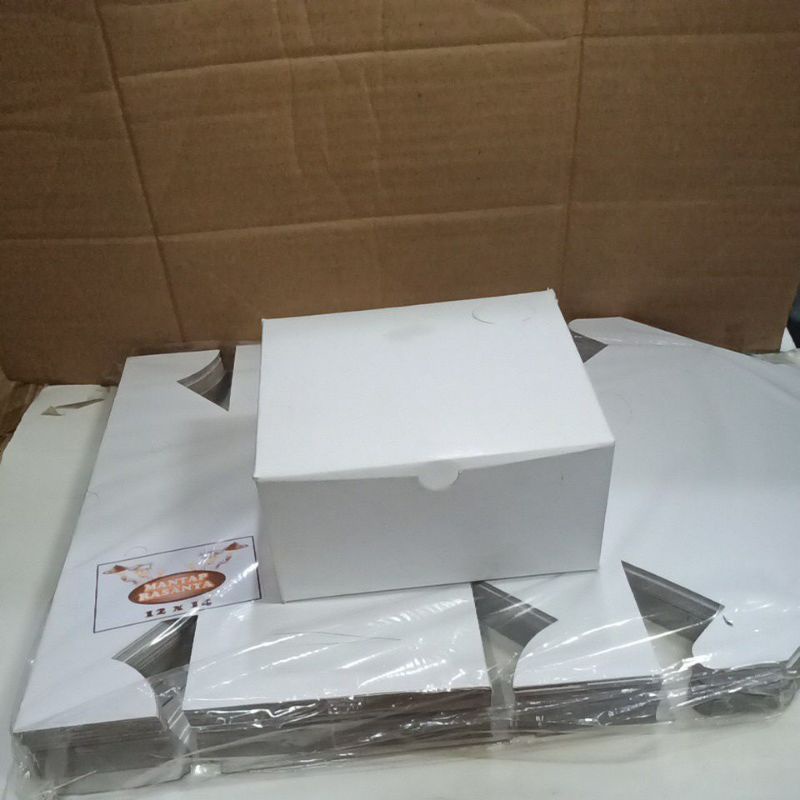 

Kotak Dus Snack Putih Polos 12 cm x 14 cm 10 pcs
