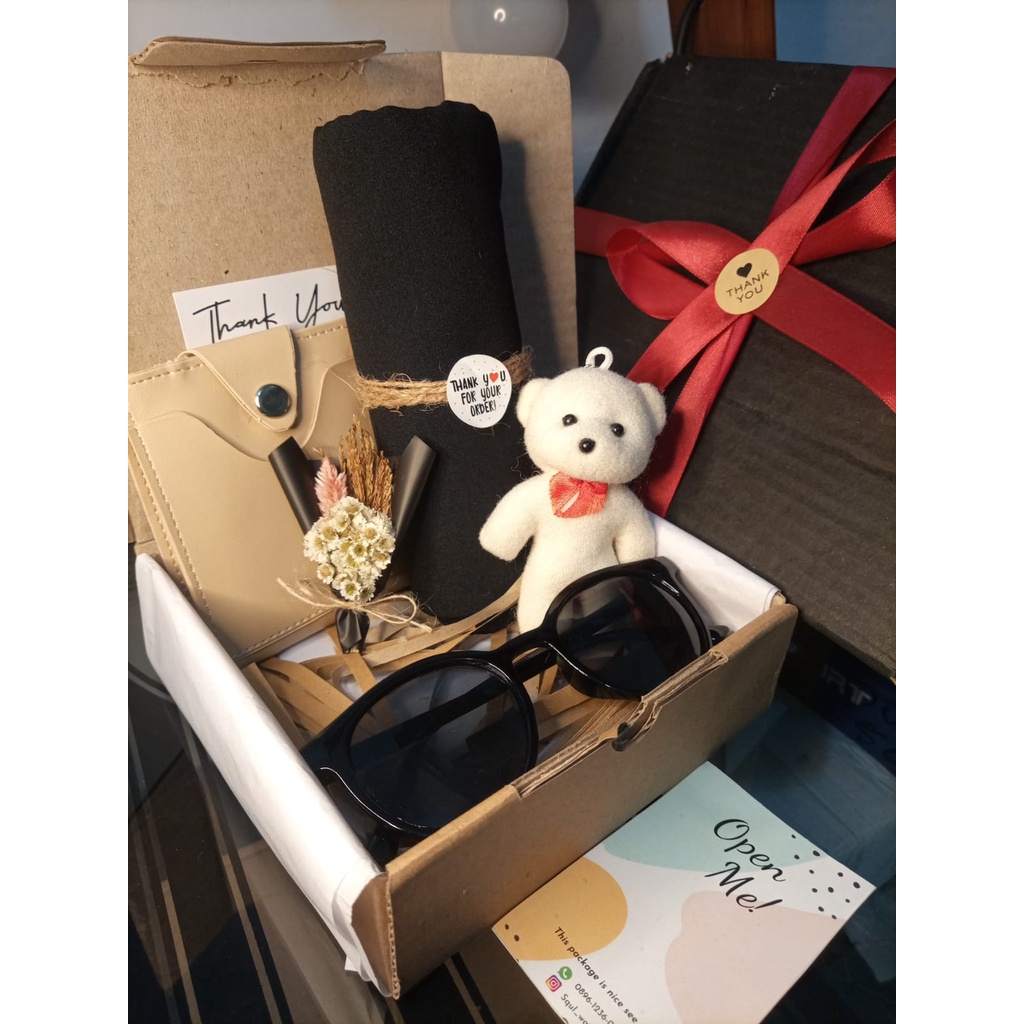 

hampers lucu/ kekinian/ kado ulang tahun/kado ulang tahun wanita/gift box/SURPRISE