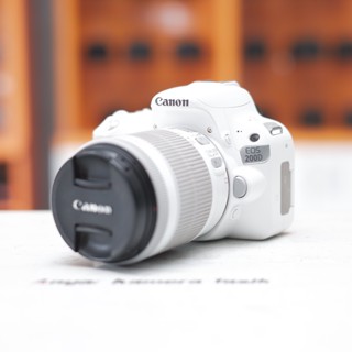 CANON EOS 200D PUTIH SUDAH WIFI & LAYAR SENTUH MULUS (Limitied Edition)