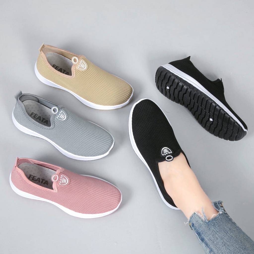 Slip Sepatu Wanita Sneakers Wanita Import Cewek Sport Shoes Kasual Fashion Shoes Wanita A021