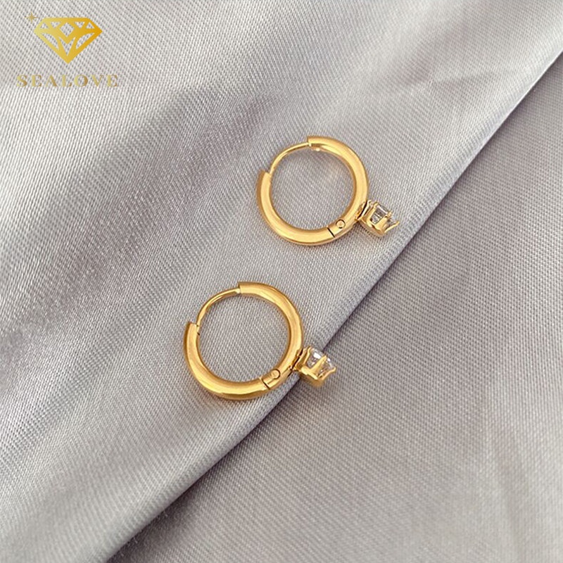 Anting-anting titanium wanita berlian bulat lapis 18k emas anti-karat dan anti-alergi aksesoris perhiasan Fashion Korea