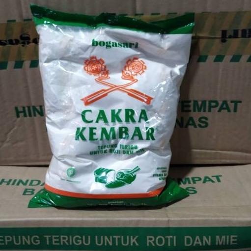 

kodep6P0b--Tepung Terigu Cakra Kembar Kemasan 1kg Bogasari Dus Isi 12