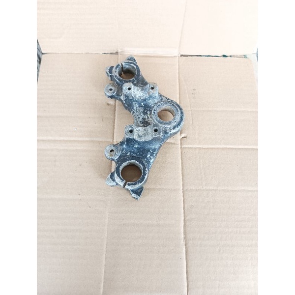 Segitiga T atas shock depan honda gl 100 gl 125 original copotan