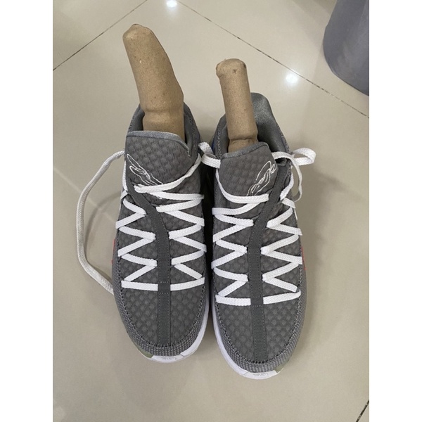 NIKE Lebron 17 low [PRELOVED]