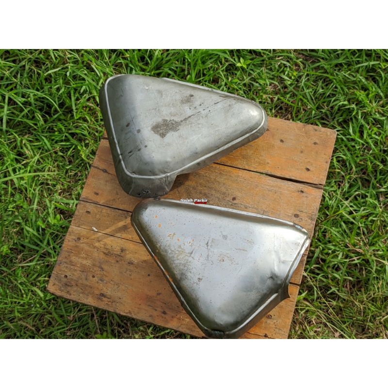 Tutup Aki / Bok Aki Cb125 Plat bok aki cb cb100 cb125 tutup bok aki plat cb cb100 cb125