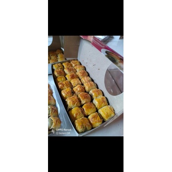 

Bolen pisang coklat isi 48
