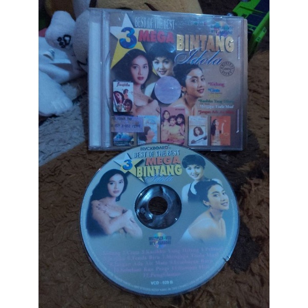 Vcd 3 mega Bintang Desy ratnasari Paramitha rusadi Yuni shara