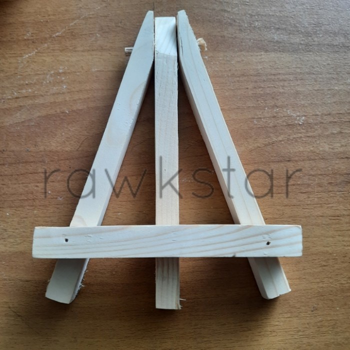 

Nikmati Mini Easel Stand Tripod Kayu Wooden Easel Holder Mini 20 Cm Terlaris