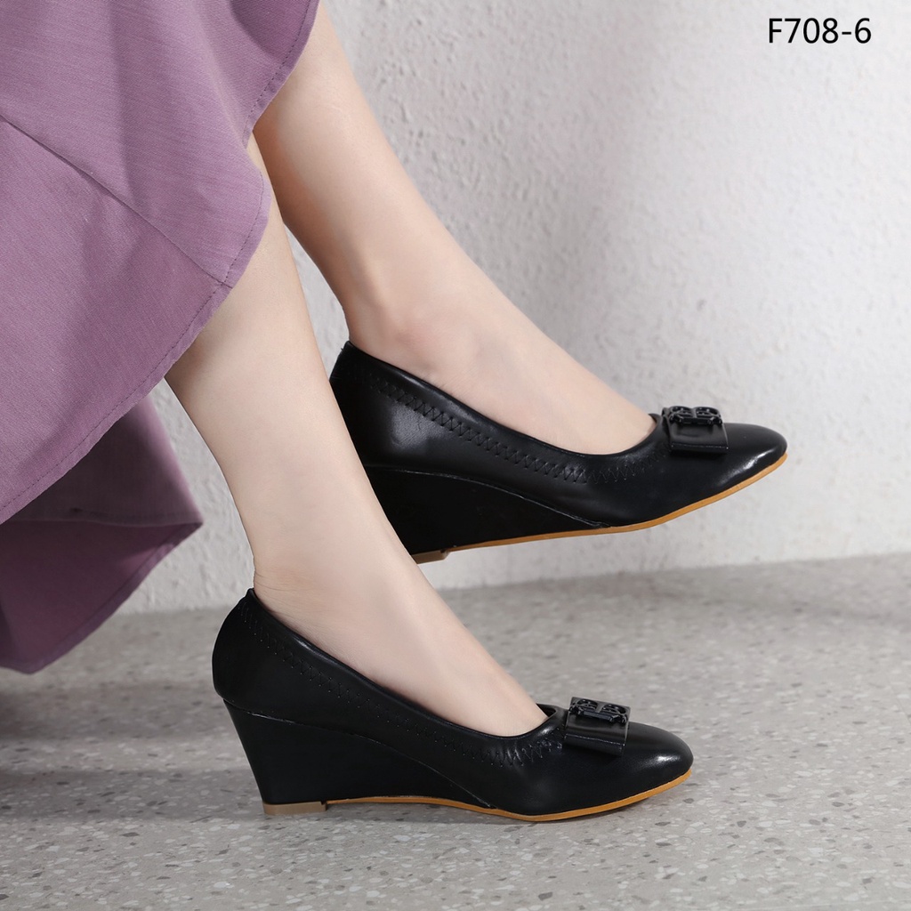 BONIA Leather Logo Bow Wedges Shoes B708-6