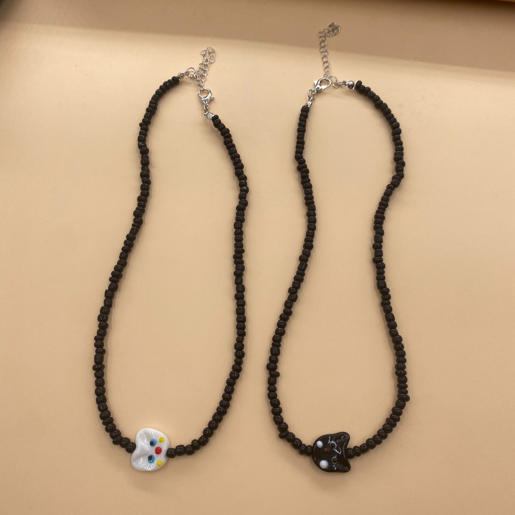 Kalung Manik-Manik Bentuk Kartun Kucing Warna Hitam Putih Untuk Pasangan