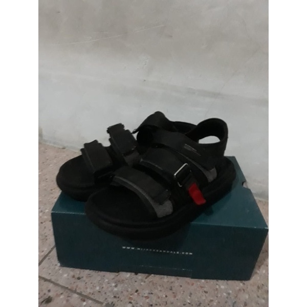 HIJACK SANDAL ASTRO BLACK