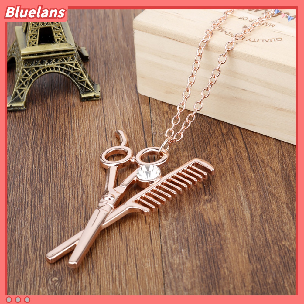 Kalung Dengan Liontin Bentuk Gunting Sisir Aksen Berlian Imitasi Untuk Unisex
