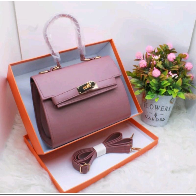 Tas Selempang Terbaru//Tas Wanita Shaf Elegant//fashion kekinian//fashion Wanita//tas wanita//tas pesta//tas cantik//tas murah//tas Sling bag//