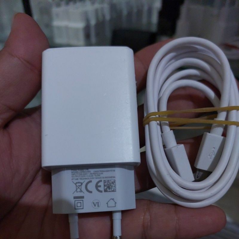 Charger Opppo Bekas Copotan F1 F3 F5 F7 A3s A5s ORIGINAL Bawaan Hp