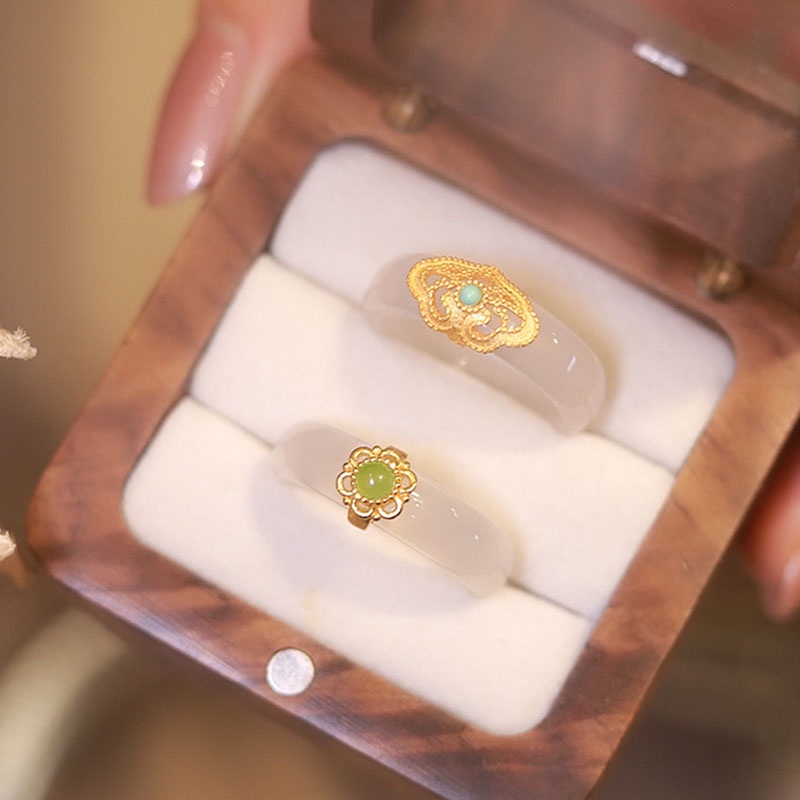 Ins Cincin Emas Dengan Batu Giok Hetian Natural Untuk Wanita