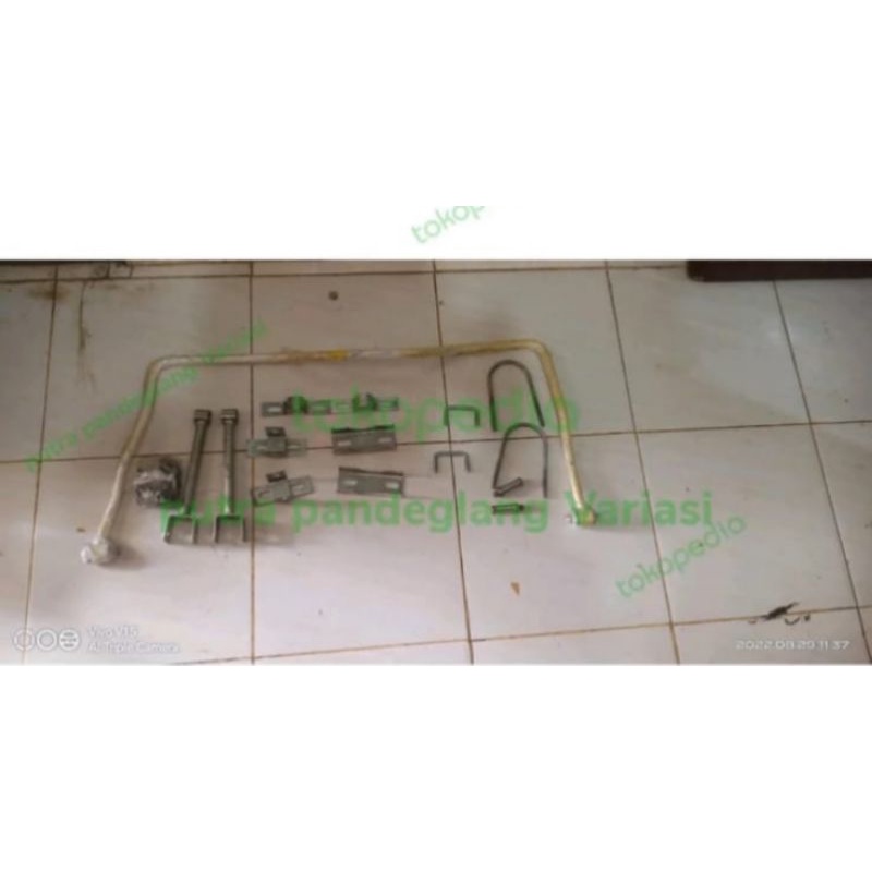 stabilizer belakang mobil toyota rush lama model anting