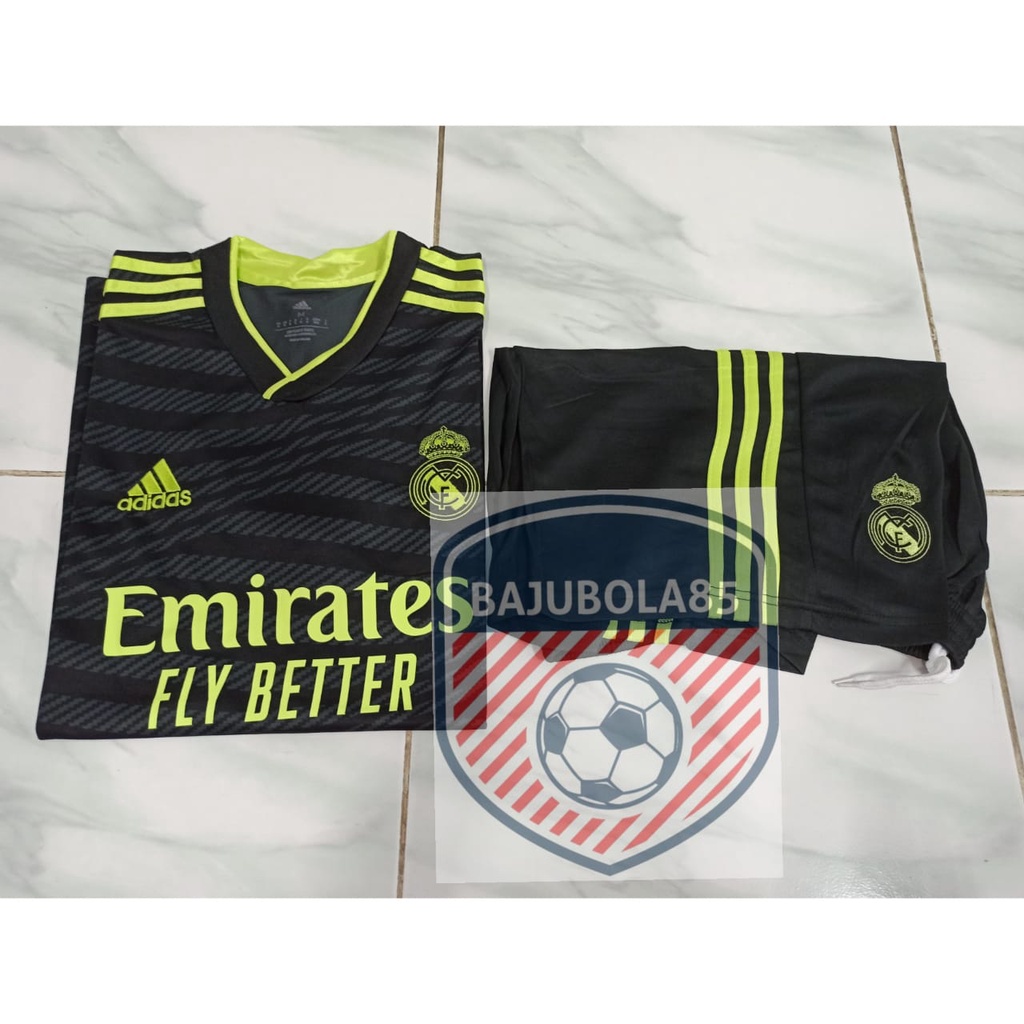 MADRID 3RD 2022 SET BAJU CELANA
