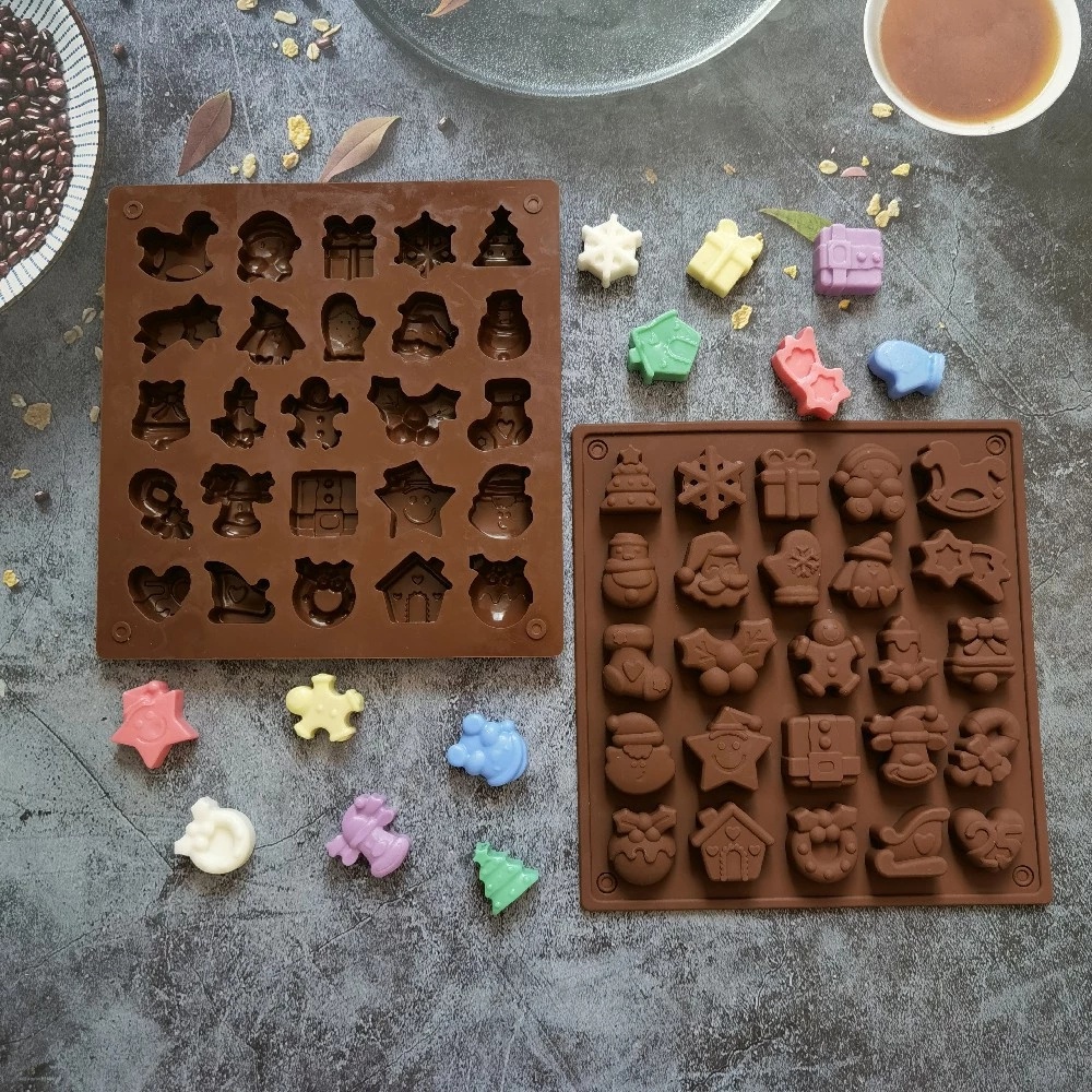 Cetakan Kue / Cokelat / Sabun Manual DIY 25 Lubang Bentuk Pohon Natal / Snowman / Santa Claus Bahan Silikon
