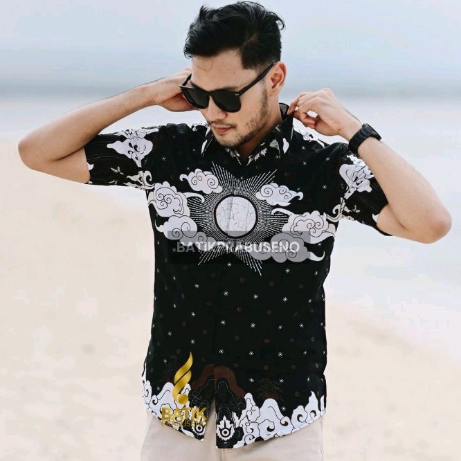 Suryawardana Lengan Pendek Slimfit Original Baju Batik Prabuseno Kemeja Pria Bahan Katun Printing Ha