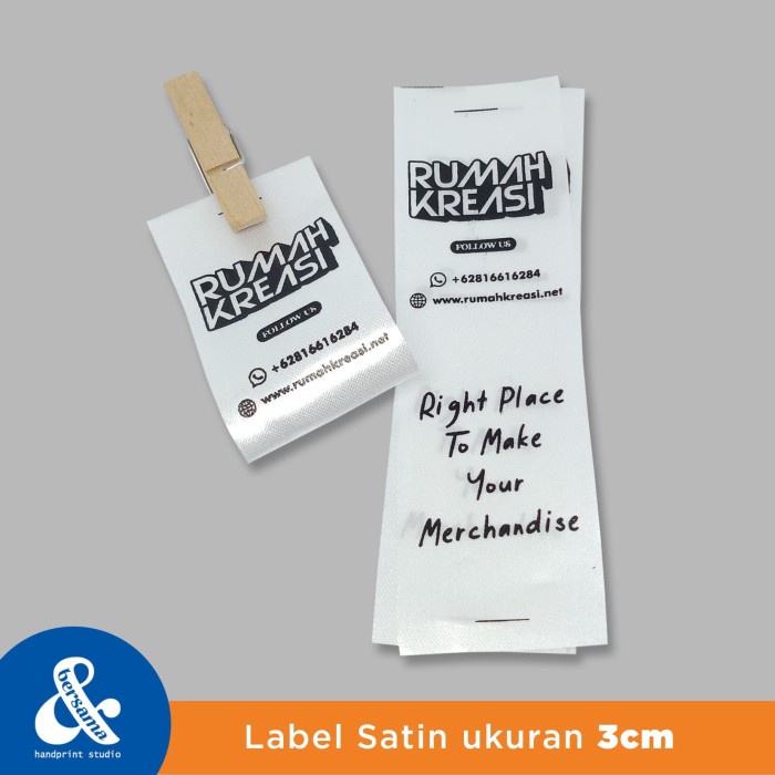 

Label Baju / Bahan Satin Sablon Brand / Ukuran 3cm Free Hotcut
