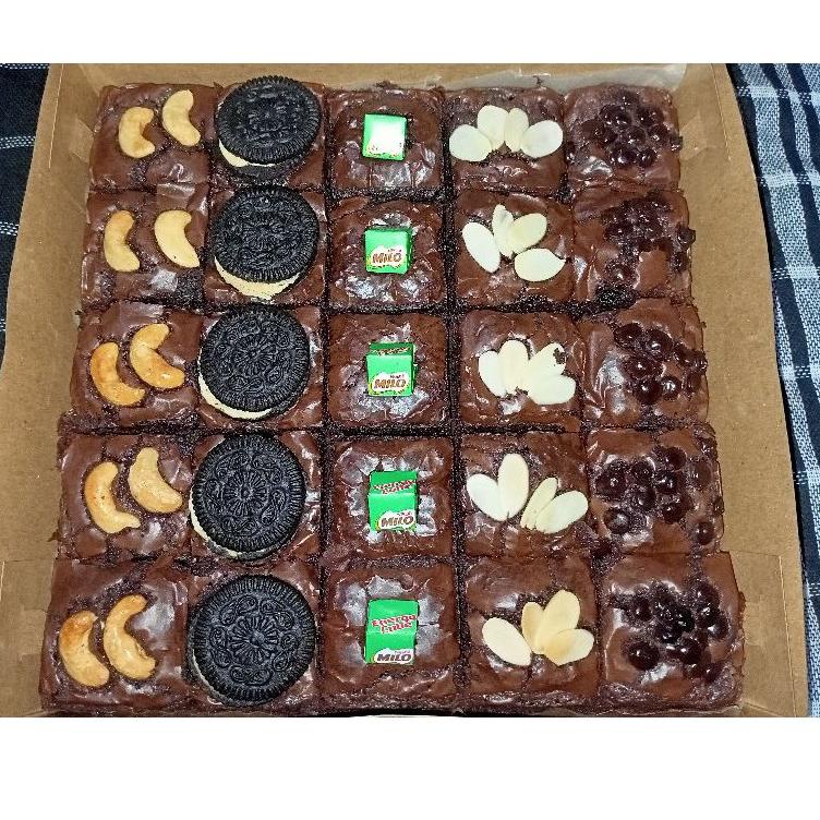 

IdAa1A9--fudgy brownies sekat 22x22
