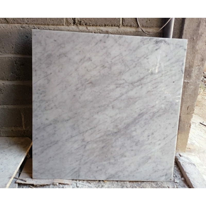 Lembaran Marmer Carrara