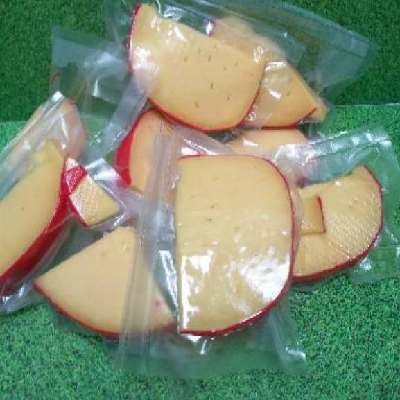 

Beli cepaat--Keju bola edam victoria keju edam 100gr